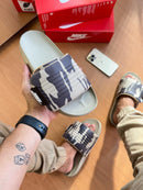 Chinelo Nike Offcourt Adjust - Marrom