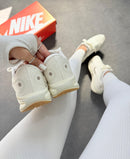 Nike Journey Run - Off/Caqui