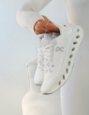On Cloudtilt Asphalt Premium - Branco/Cinza