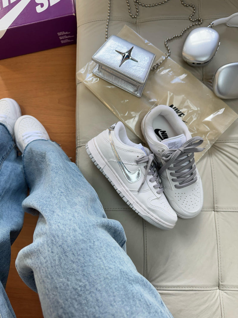 Nike Dunk SB - Branco c/ Prata