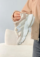 New Balance 9060 - Taupe/Cinza/Off