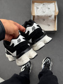 New Balance 9060 - Preto/Branco
