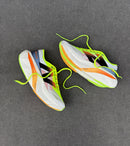 New Balance FuelCell Elite V4 - Neon