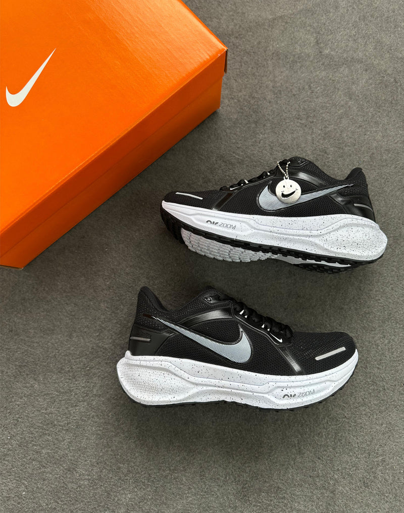 Nike Air Zoom Pegasus 41 - Preto/branco