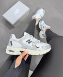 New Balance 530 - Branco/Prata