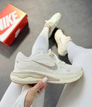 Nike Journey Run - Off/Caqui