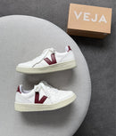 Veja V-10 - Branco/Marsala