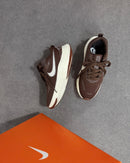 Nike Fit Sport - Café