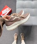 Nike Pegasus - Marrom