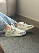 Nike Jordan Low Luxo - Off/Lilás