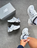 New Balance 530 1ª linha - Branco/Marinho