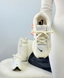 Nike Vomero Plus - Off/White/Branco