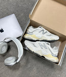 New Balance 9060 - Branco/Cinza