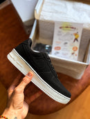 Nike Air Force F1 - Preto/Branco
