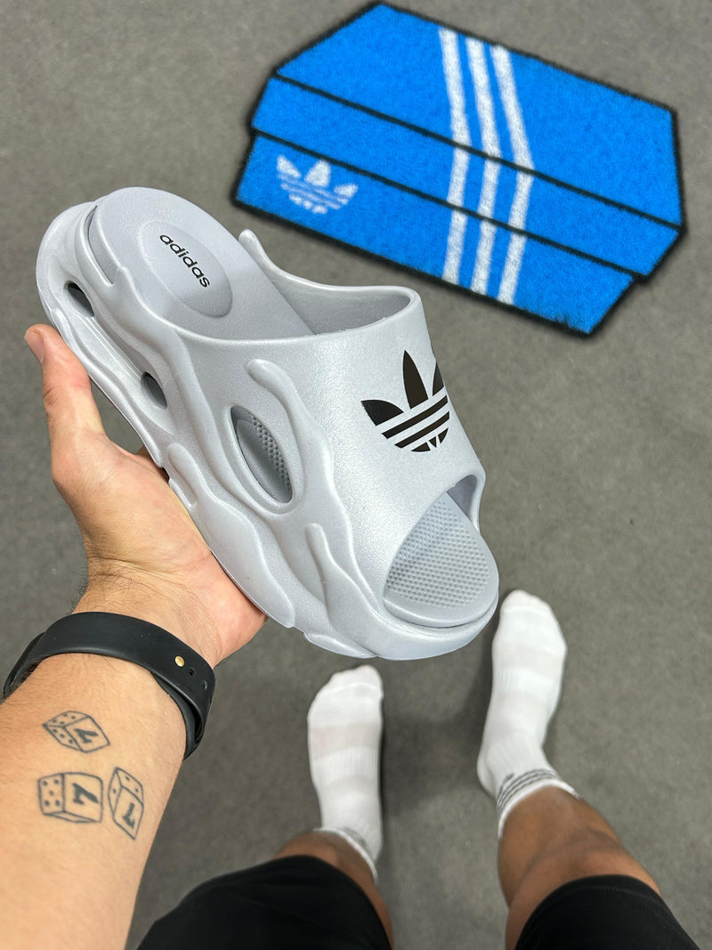 Chinelo Nuvens Adidas