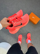 Nike Vomero 18 Premium - Laranja