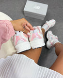 New Balance 530 Premium - Branco/Rosa