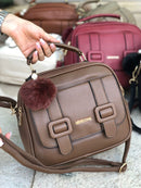 Bolsa Pompom Fivela Dupla - Missdong