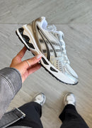Asics Gel Kayano 14 Premium - Prata/Preto