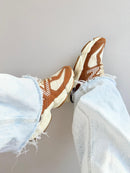 New Balance 9060 - Caramelo/Cinza