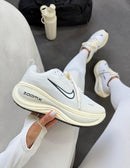 Nike Vomero Plus - Off/White/Branco