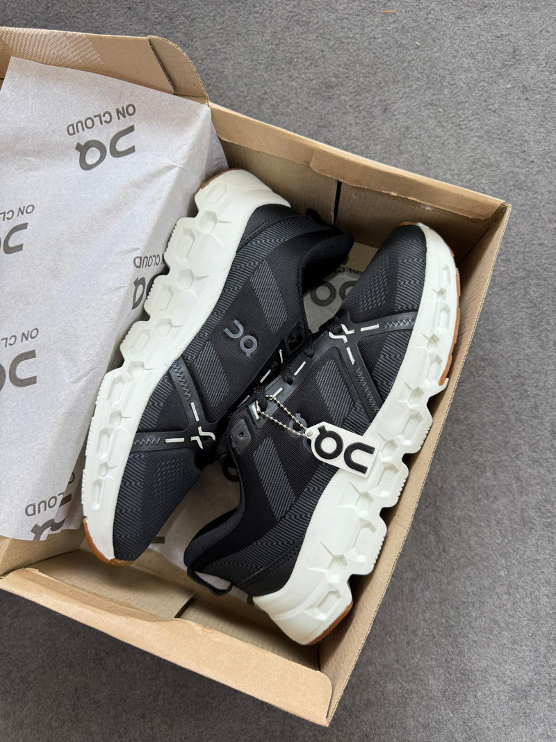 On Cloud Surfer Max - Preto