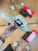 Chinelo Nike Offcourt Adjust - Louis Vitton