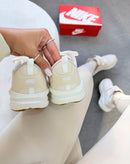 Nike Running - Off/White