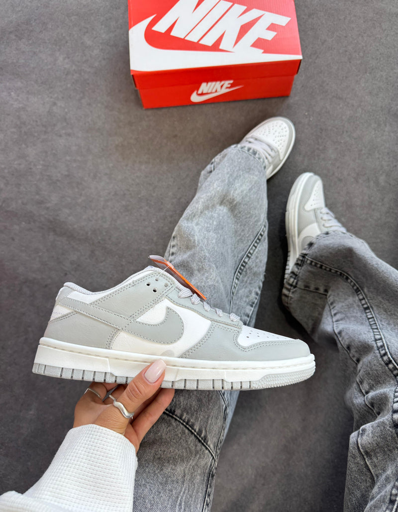 Nike Dunk low pro luxo - cinza/branco