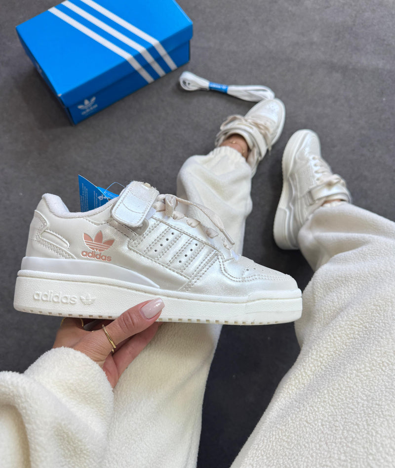 Adidas fórum low Velcro - Pérola