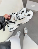 New Balance 530 Premium - Branco/Preto