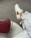 Veja V-10 - Branco/Marsala