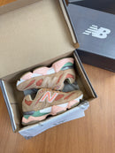 New Balance 9060 - Salmão