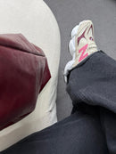 New Balance 9060 - Off/Bordo