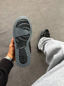 Nike Dunk Low Jumbo Reverse - Preto/Cinza