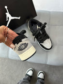 Nike Jordan Low Luxo - Preto Brilho