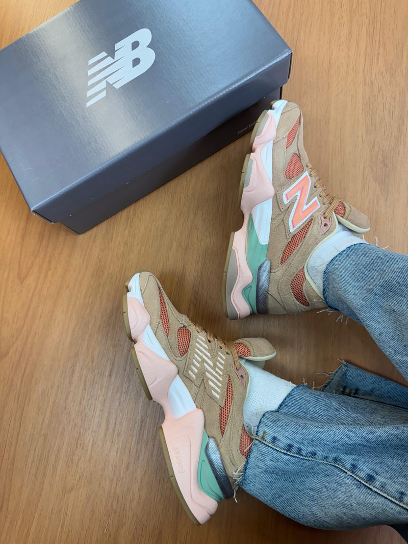 New Balance 9060 - Salmão