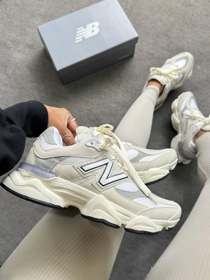New balance 9060 - Bege/ branco