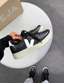 Veja V-10 - Preto