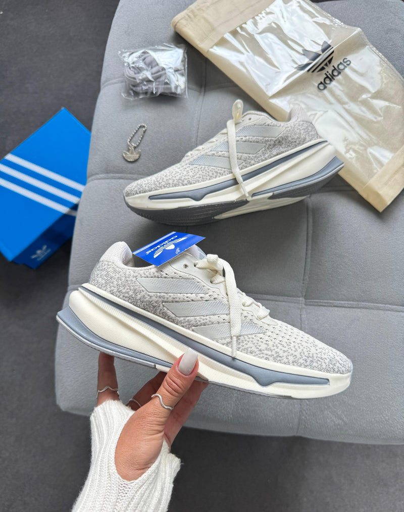 Adidas Supernova Stride prime - Cinza