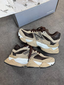 New Balance 9060 - Castor/Café