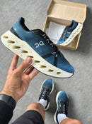 On Cloudtilt Premium - Azul Marinho