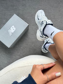 New Balance 530 1ª linha - Branco/Marinho