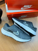 Nike Pegasus 40 - Grafite/Preto
