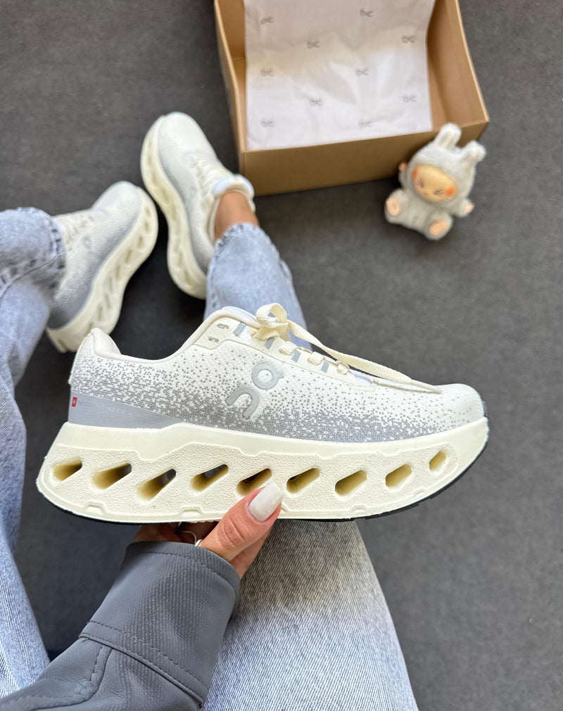 On Cloud Eclipse 2 "Virgínia" - Off/white