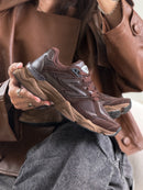New Balance 9060 - Café/Preto