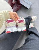 New Balance 9060 - Off/Bordo