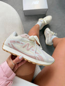 New Balance 204 L - Off/Rose