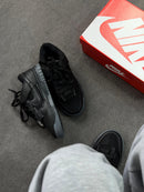 Nike Dunk Low Jumbo Reverse - Preto/Cinza