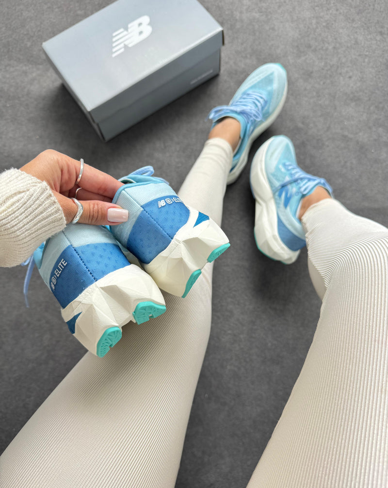 New Balance FuelCell Elite V4 - Azul bb